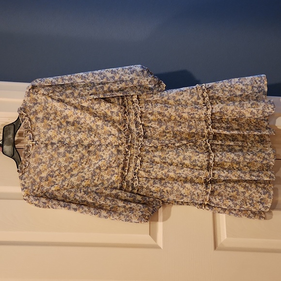 Floral Ruffle Dress - Picture 2 of 3